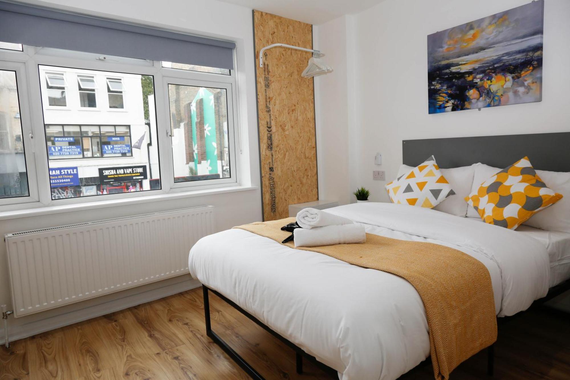 New Luxury Apartments In Central London Next To Shops, Cafes, Bars & Metro Bagian luar foto