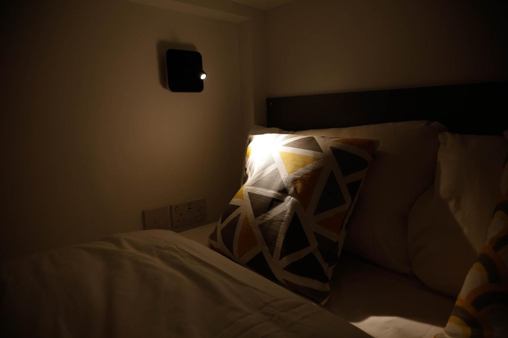 New Luxury Apartments In Central London Next To Shops, Cafes, Bars & Metro Bagian luar foto