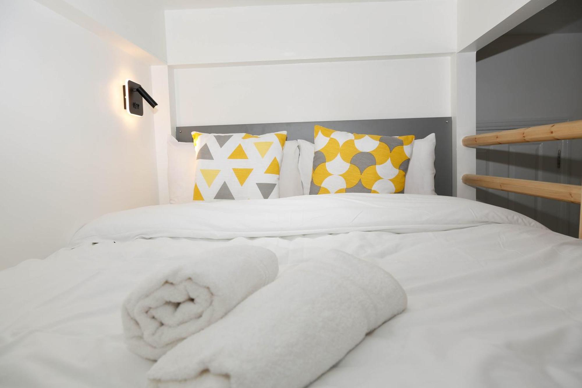 New Luxury Apartments In Central London Next To Shops, Cafes, Bars & Metro Bagian luar foto
