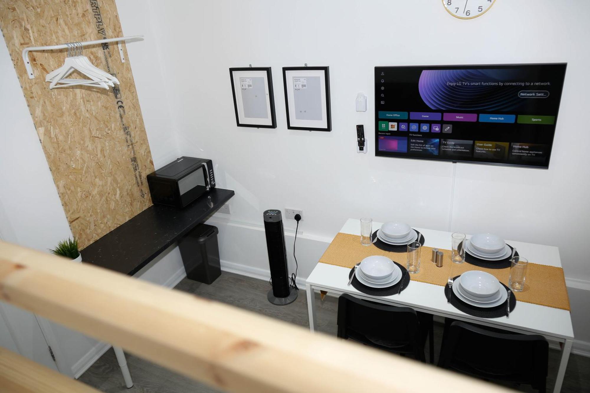 New Luxury Apartments In Central London Next To Shops, Cafes, Bars & Metro Bagian luar foto