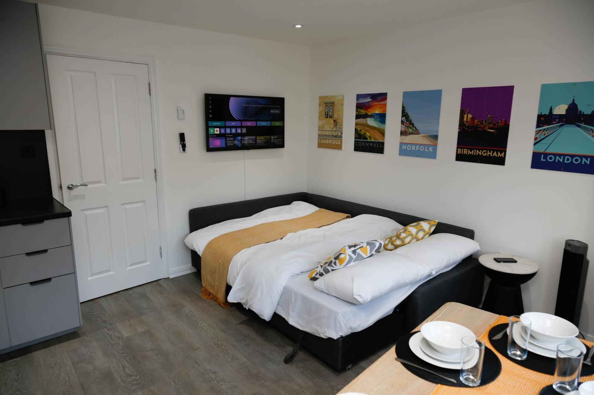 New Luxury Apartments In Central London Next To Shops, Cafes, Bars & Metro Bagian luar foto